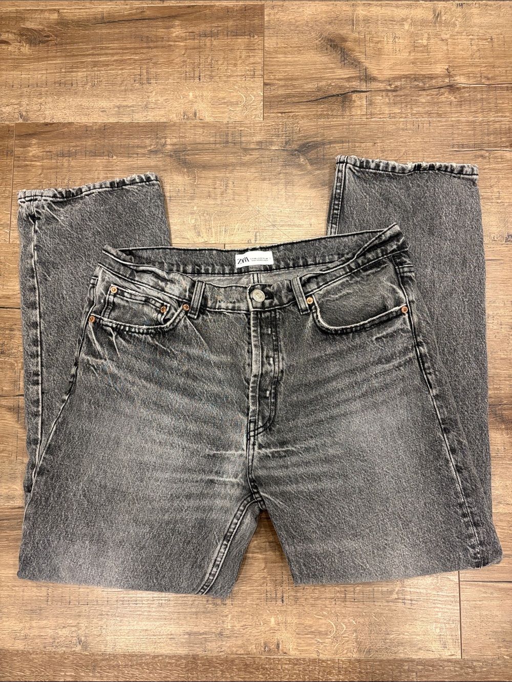 Zara Women’s Black-Grey Washed Straight Jeans